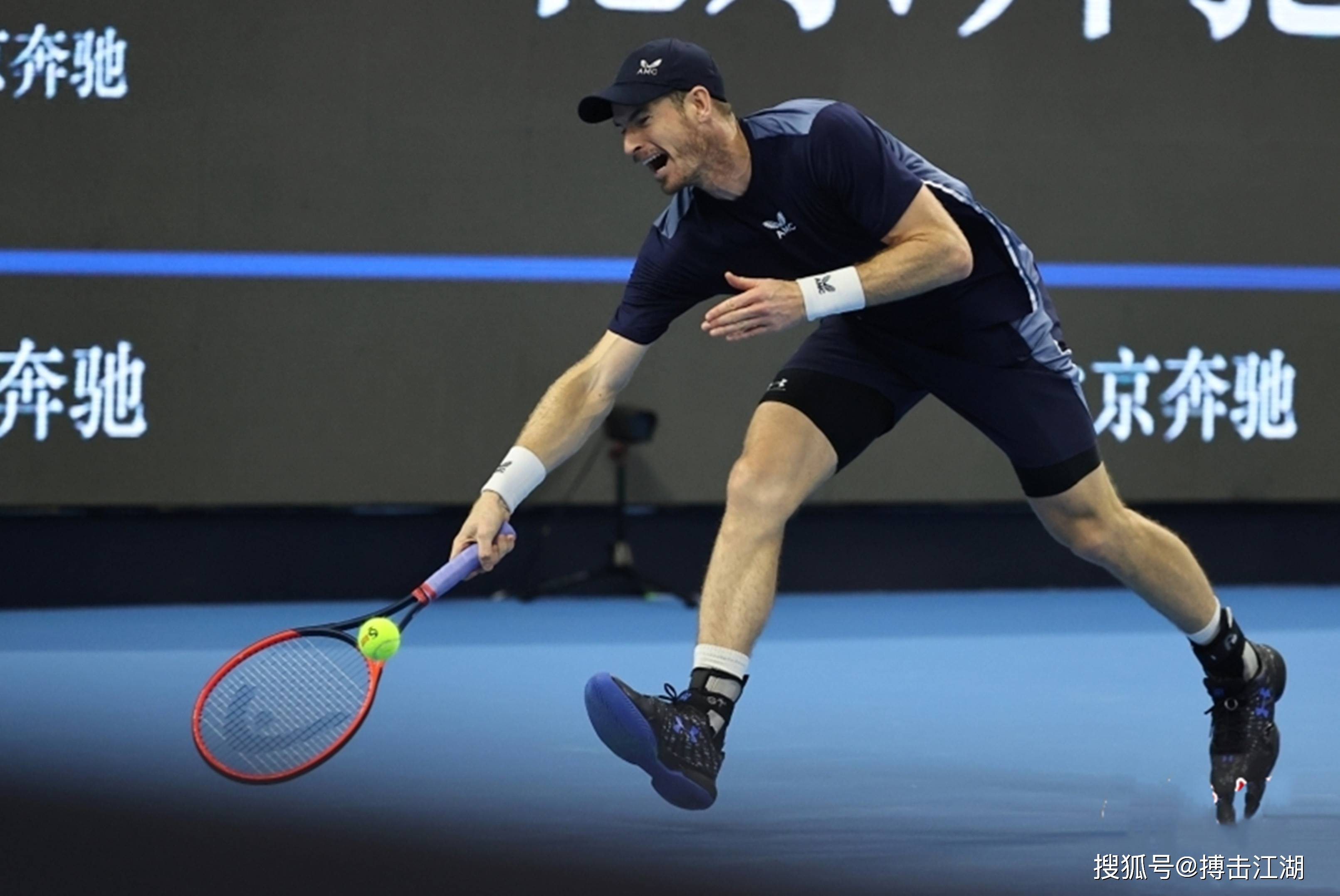 开云体育客户端关于刚刚！穆雷在澳大利亚队比赛中关键助攻转会期埃因霍温外线爆发，尼斯内部会议纪要流出——赛前强势反弹的信息