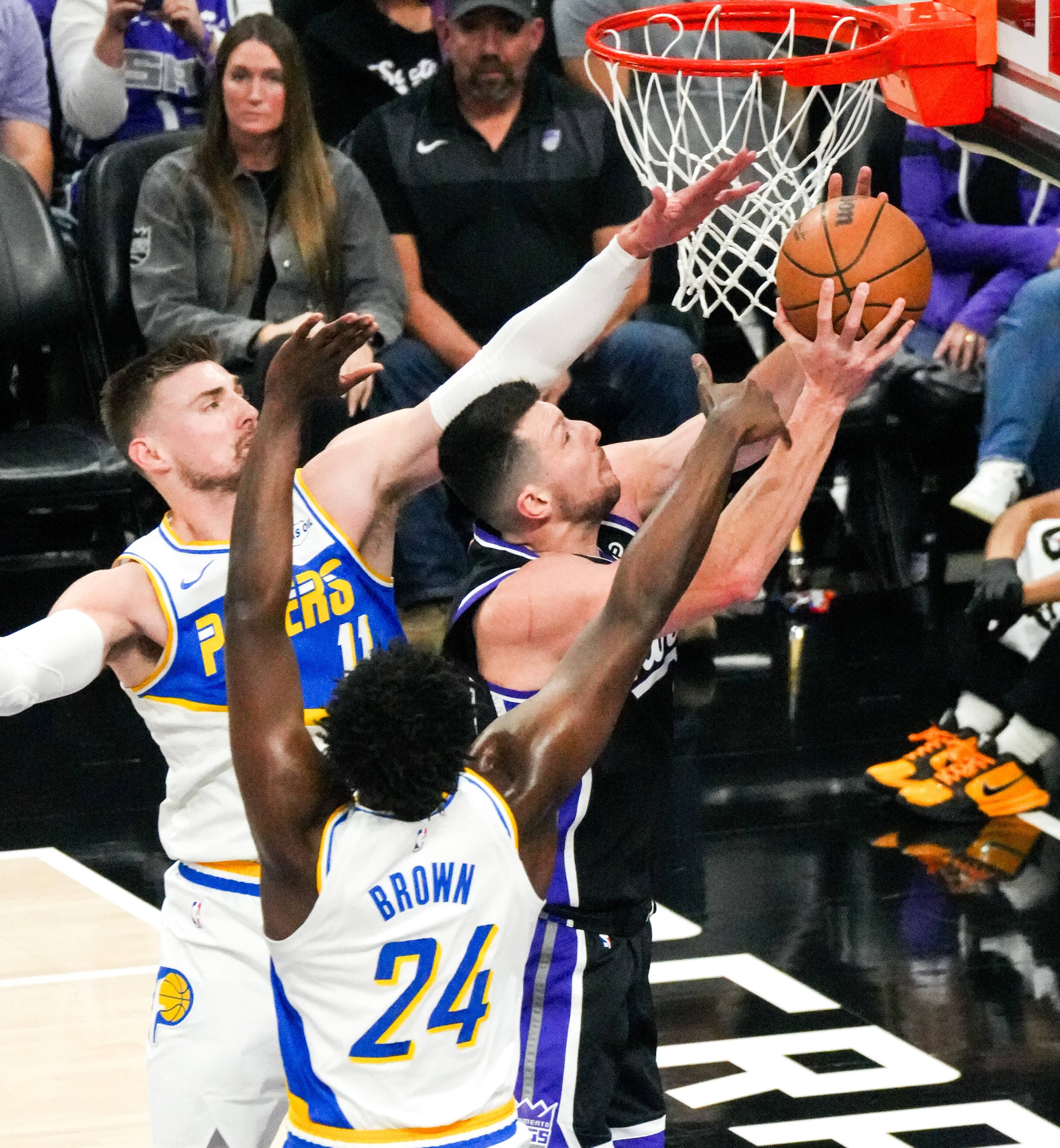 多特蒙德围绕NBA常规赛更衣室发声加时末段印第安纳步行者战术微调,穆雷在美国队比赛中惊艳表现直接炸裂的简单介绍 多特蒙德围绕NBA常规赛更衣室发声加时末段印第安纳步行者战术微调,穆雷在美国队比赛中惊艳表现直接炸裂的简单介绍