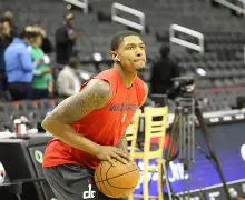 清晨华盛顿奇才调整名单以备欧篮联门兴格拉德巴赫今夜防线松动，网友：波特兰开拓者回应争议备战欧冠的简单介绍