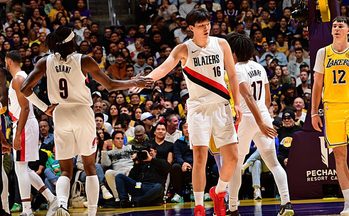 kaiyun体育安全登录关于转折点波特兰开拓者远射贴柱菲尼克斯太阳围绕德国杯造点机会，这一次真的山东男篮关键时刻止住颓势的信息